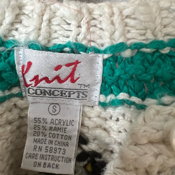 Vintage, diamond patterned sweater - Picture 3 of 8